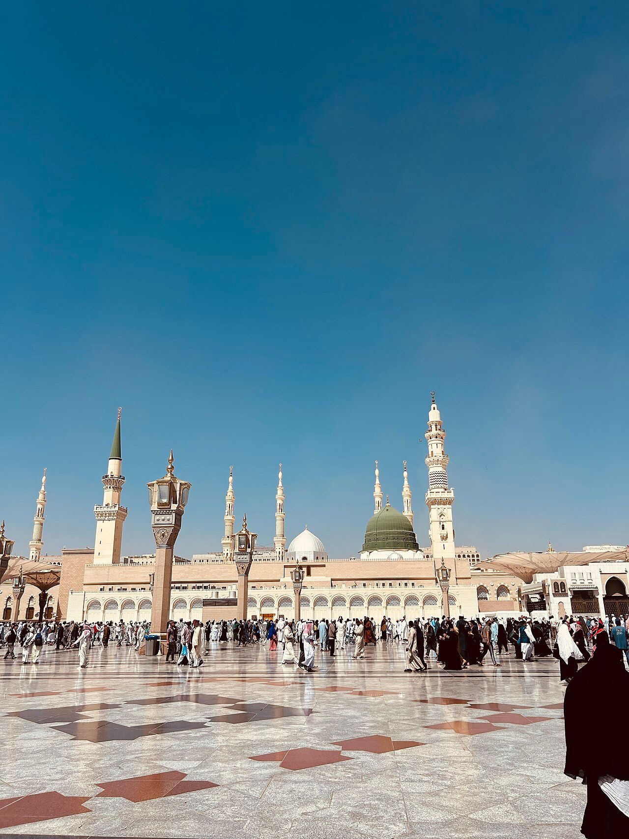 4 star standard 7-night Umrah Nabawi green dome